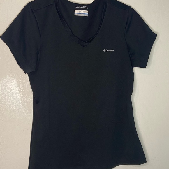 Columbia women’s workout tee - Picture 2 of 4